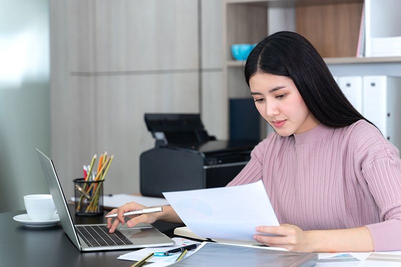 Cống hiến là gì? Biểu hiện của cống hiến và lợi ích mang lại