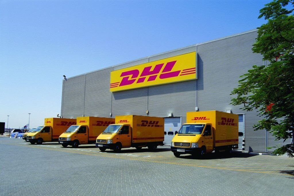 DHL Express Vietnam chuyên vận chuyển hàng hoá cả nội địa và quốc tế (Nguồn: Internet)