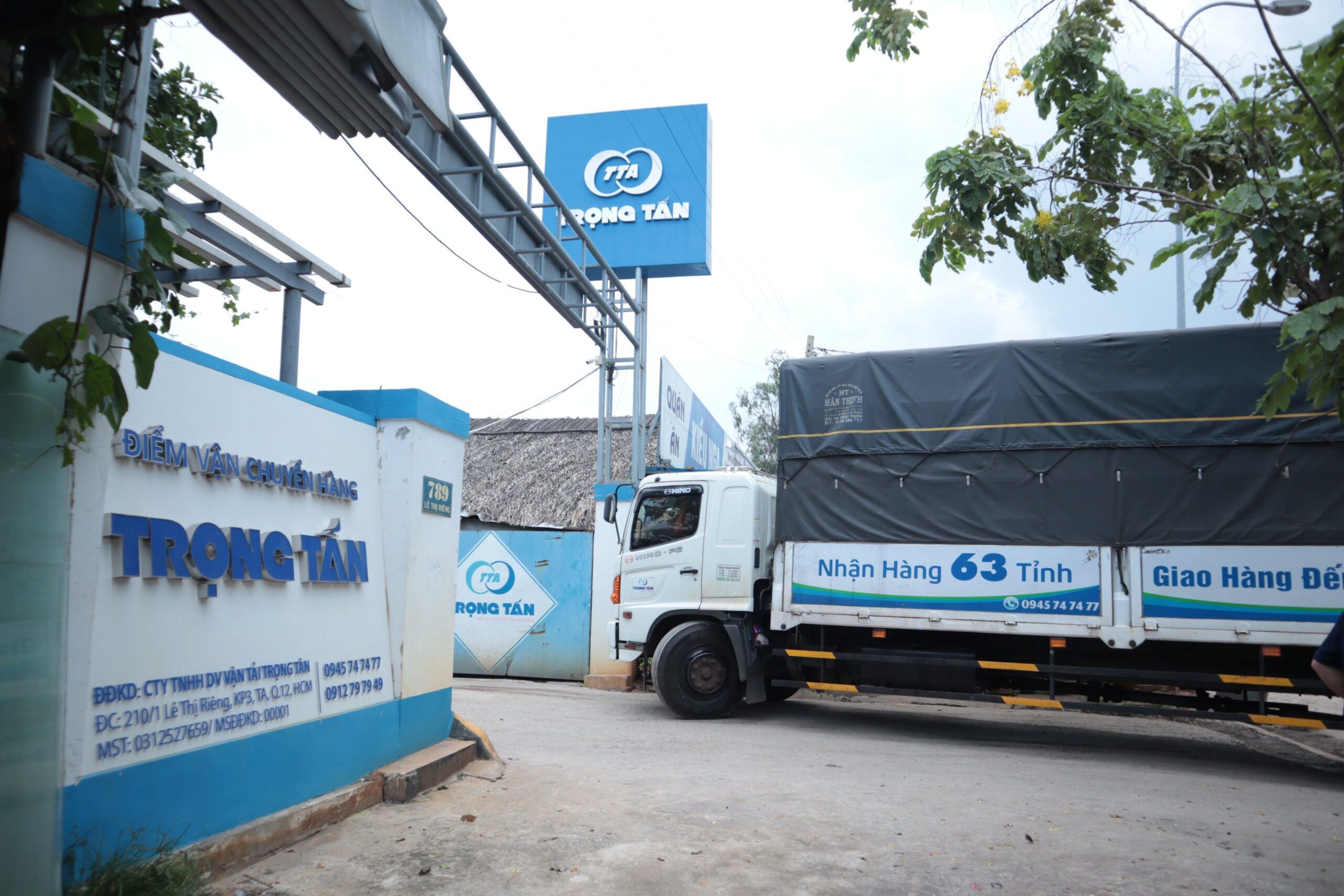 Trọng Tấn có mạng lưới vận chuyển khắp 63 tỉnh thành (Nguồn: Internet)