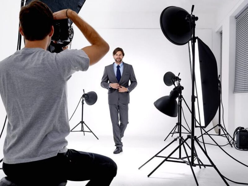 Công việc của nhiếp ảnh gia đòi hỏi sự chuẩn bị và sáng tạo không ngừng