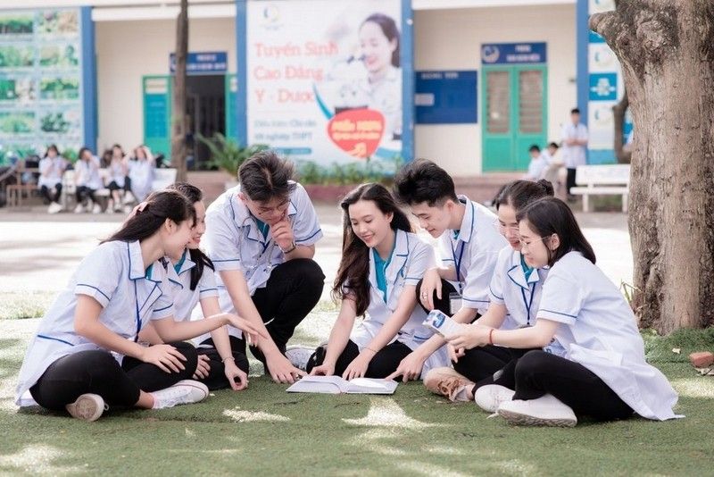 Hoạt động ngoại khóa là gì? Lợi ích và các hoạt động ngoại khóa phổ biến