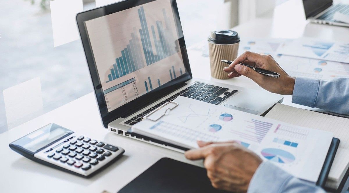Lập kế hoạch tài chính cá nhân giúp bạn ổn định tài chính, giảm áp lực tiền bạc và chủ động hiện thực hóa các mục tiêu quan trọng trong cuộc đời