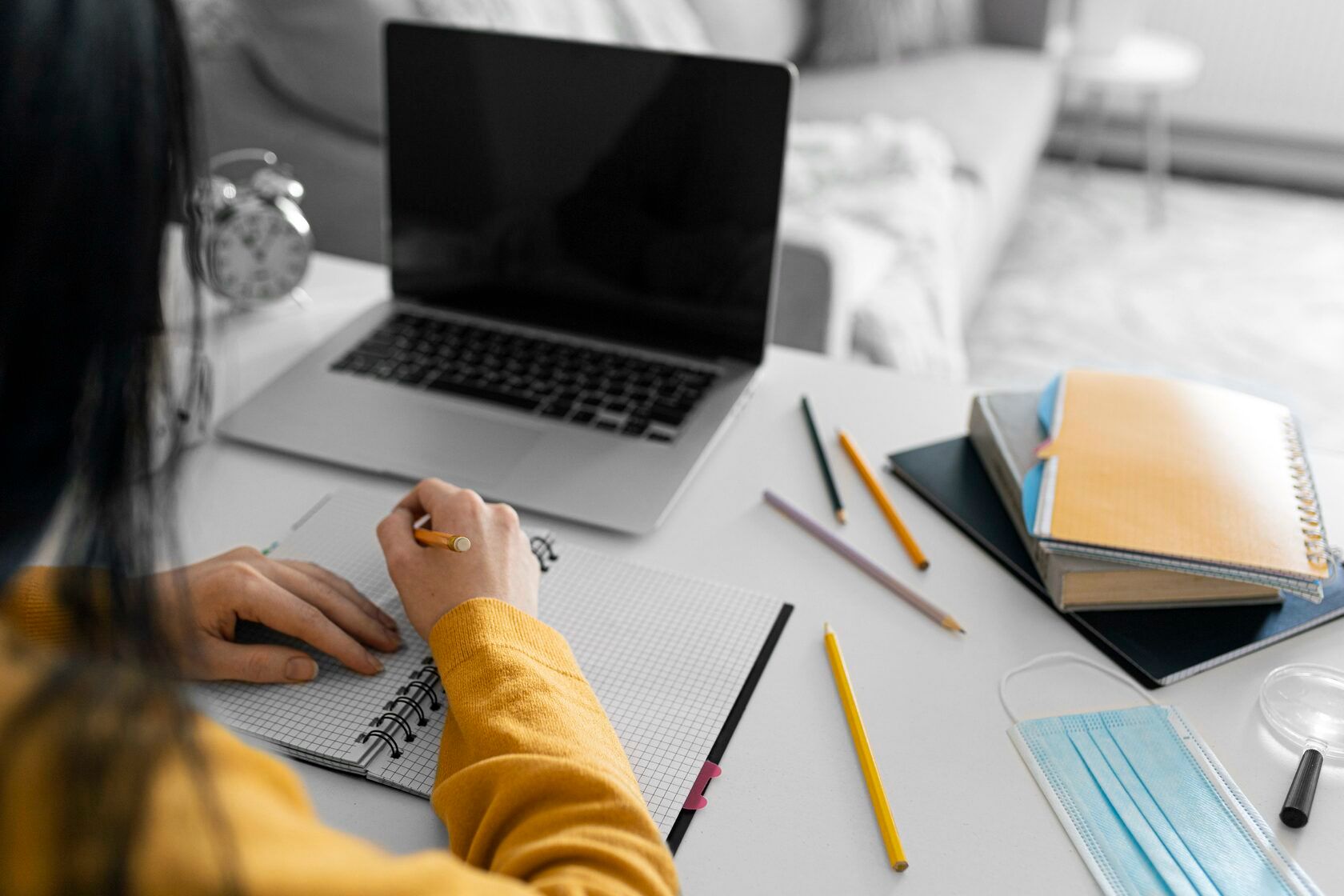 Ngành chính trị học là gì? Ngành chính trị học ra làm gì? 