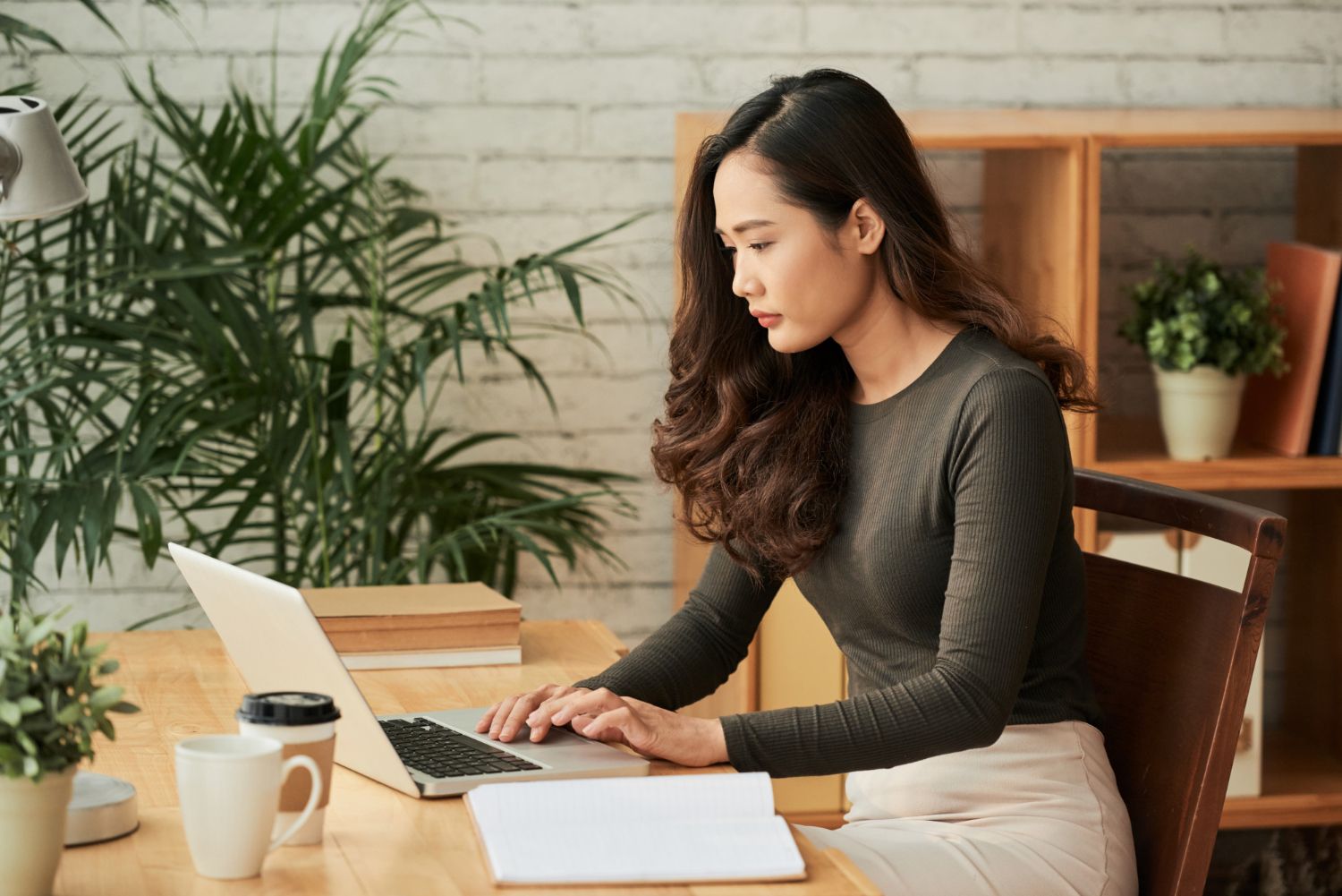 Tự lập là gì? Biểu hiện, tầm quan trọng và cách rèn luyện